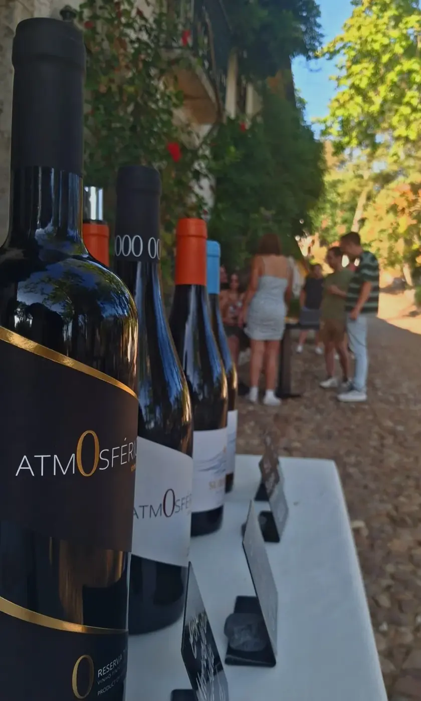 Vinhos Atmosférico num evento na quinta